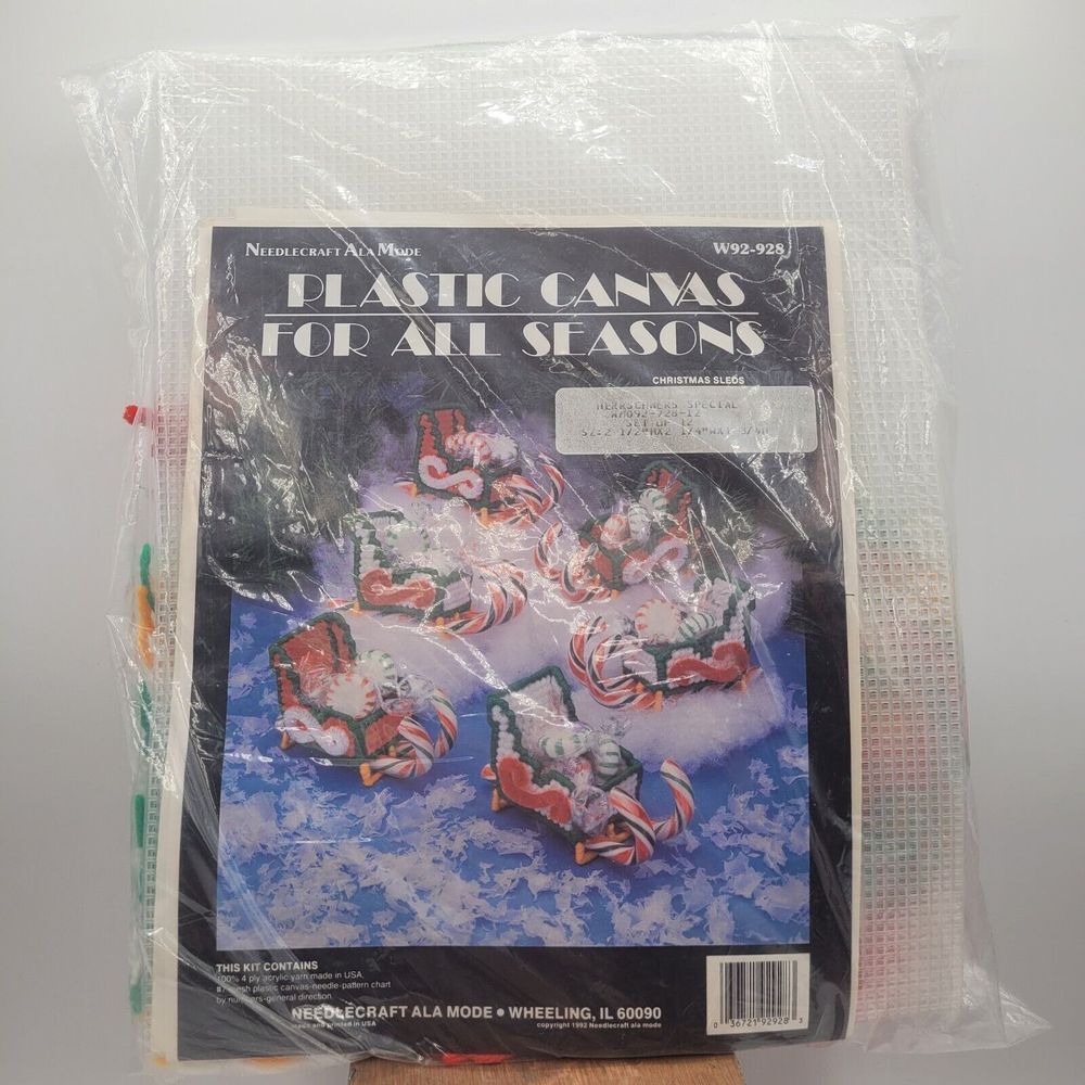 NEW NEEDLECRAFT ALA MODE Plastic Canvas Kit - 6 Candy Christmas Sleds W92-928